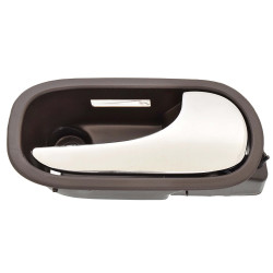 MANIJA INTERIOR CV MALIBU 08-12 CON HOYO PARA LUZ LED CAFE/CROMADO PLASTICO TWN HUSHAN 20808800 Derecho Delantera