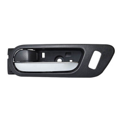 MANIJA INTERIOR MZ 6 09-13 CON HOYO PARA SEGURO NEGRA/CROMO PLASTICO TWN HUSHAN GS3T-59-330-02 Izquierdo Delantera