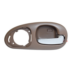MANIJA INTERIOR CR 300M 99-04/CONCORDE 98-04 CON HOYO PARA BOCINA BEIGE/CROMADA PLASTICO TWN HUSHAN Derecho Trasera