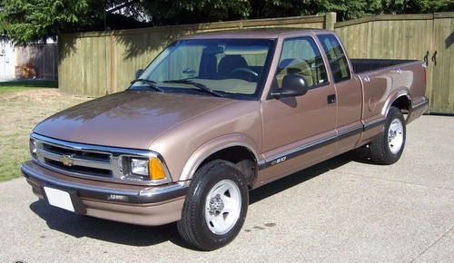 94-97 Chevrolet S10 Par Alerones Traseros Para Defensa 2pzs