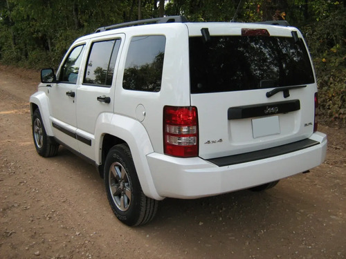08-12 Jeep Liberty Ganchos Centrales Para Visera 2 Piezas